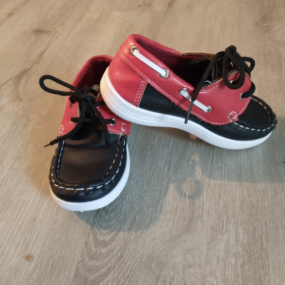 New ,OI sport tie loafer size 11